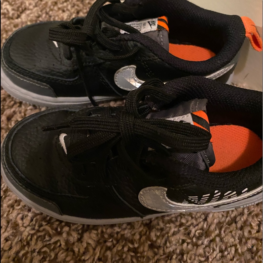 Nike Air Force 1